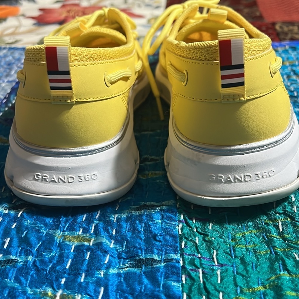 COLE HAAN ZEROGRAND yellow Regatta boat shoes. 9.5B. - Picture 7 of 9